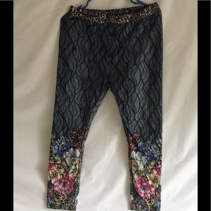 Super unique and comfy leggings